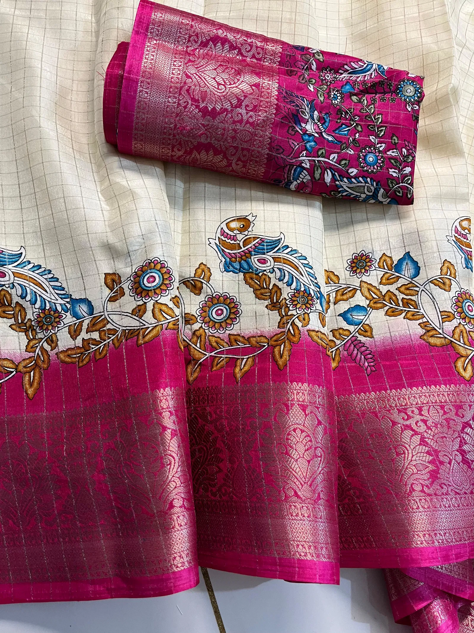 Wow Designer Non Catalog Dola Silk Printed Sarees Wholesale Price In Surat
